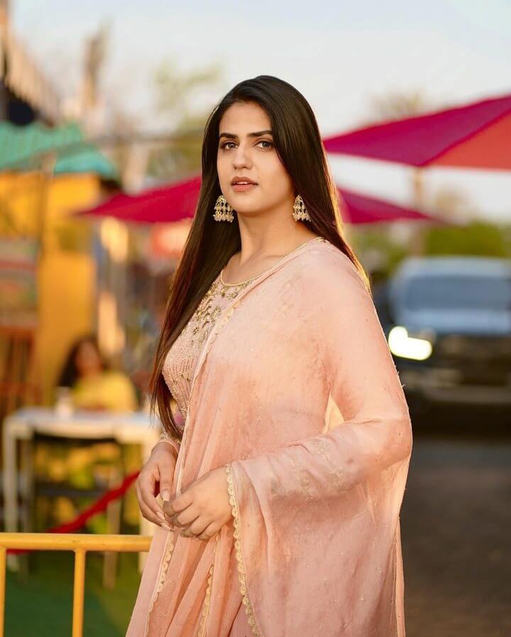 ladkiyon ki photo