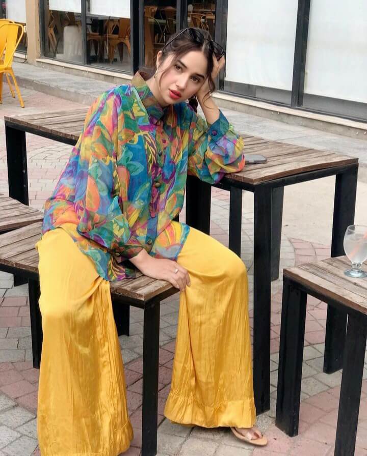 ladkiyon ki photo