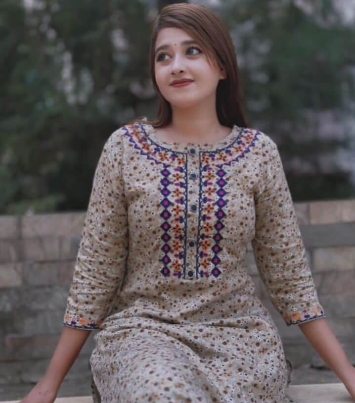 ladkiyon ki photo