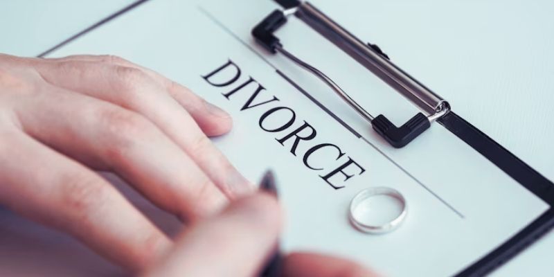 Divorce Meaning In Hindi